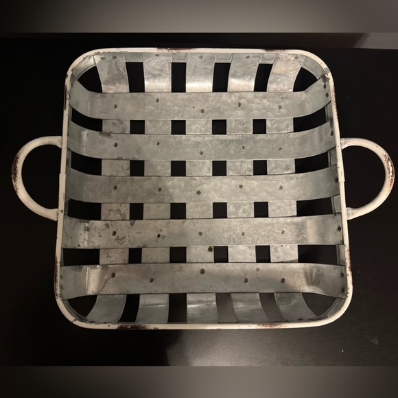 Farmhouse Decor -Square Tobacco Basket - Picture 2 of 9